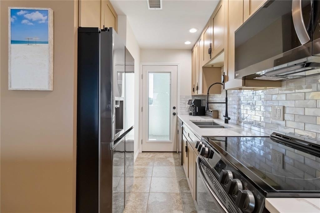 1500 Park Beach Circle - Photo 5