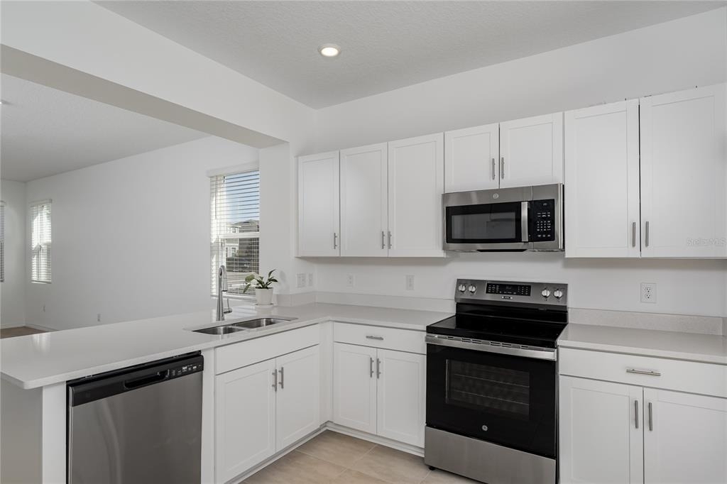 6106 Fairmont Lane - Photo 5