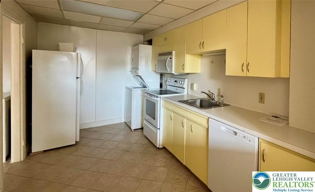 606 W Broad Street - Photo 6