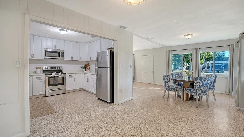 209 Briggs Court - Photo 7