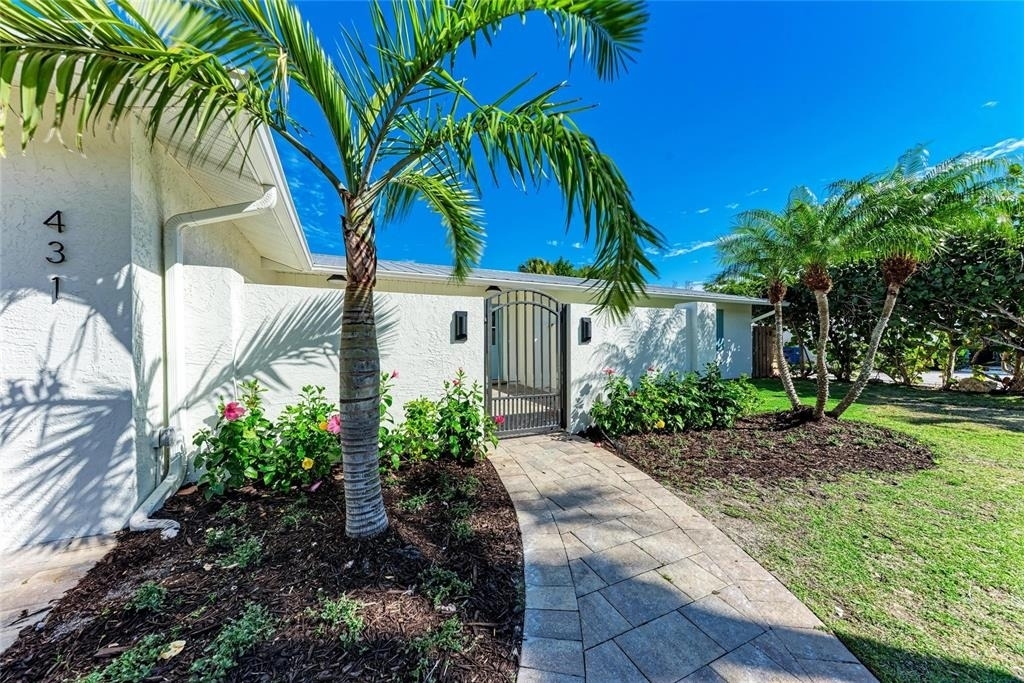 431 Island Circle - Photo 3