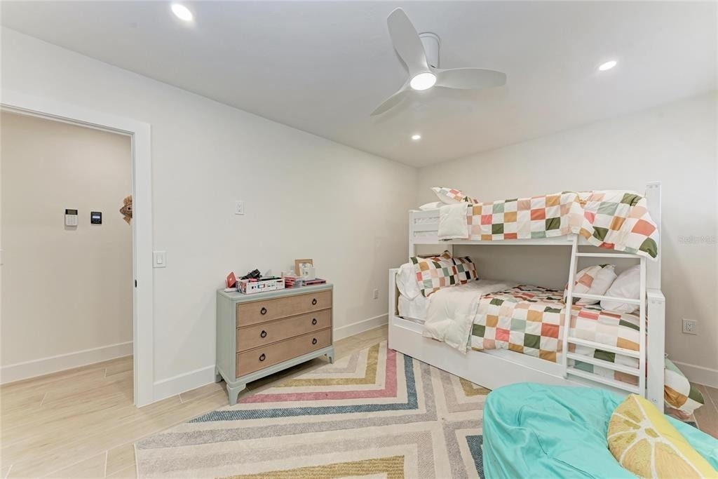 431 Island Circle - Photo 37
