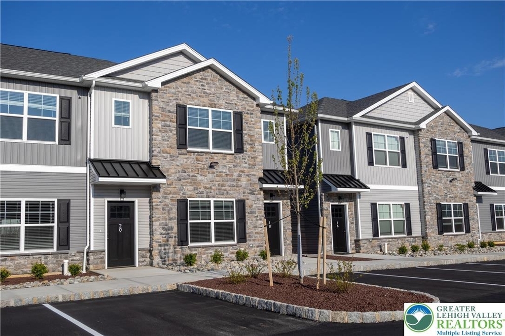 1411 Greenview Drive - Photo 1