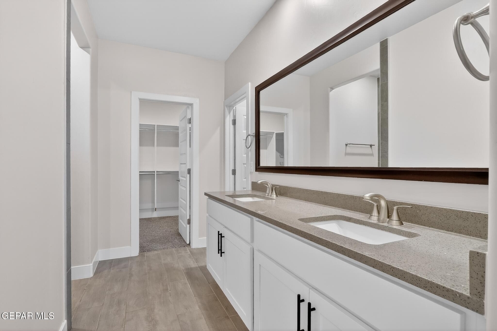 2233 Sandstone Place - Photo 34