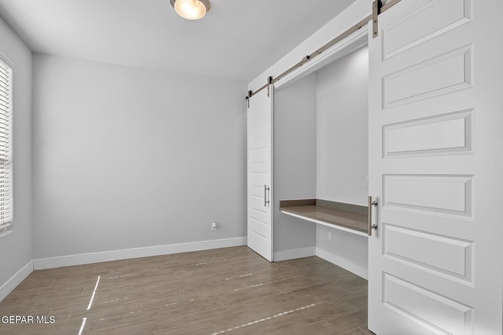 2233 Sandstone Place - Photo 4
