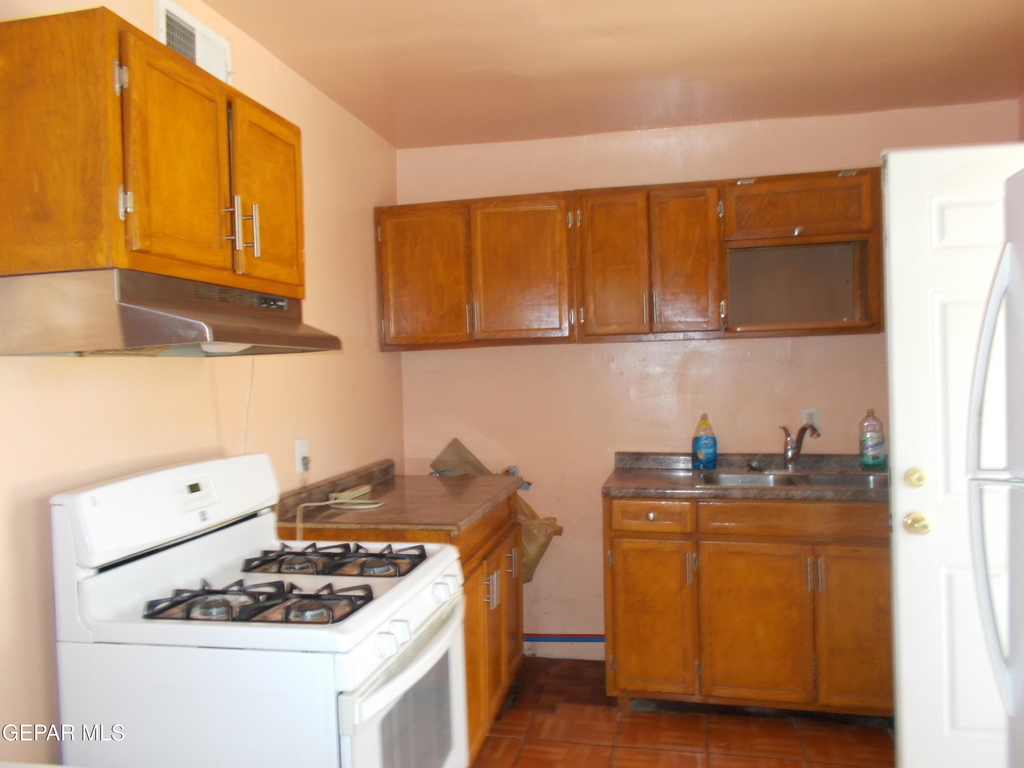7724 Mustang Avenue - Photo 6
