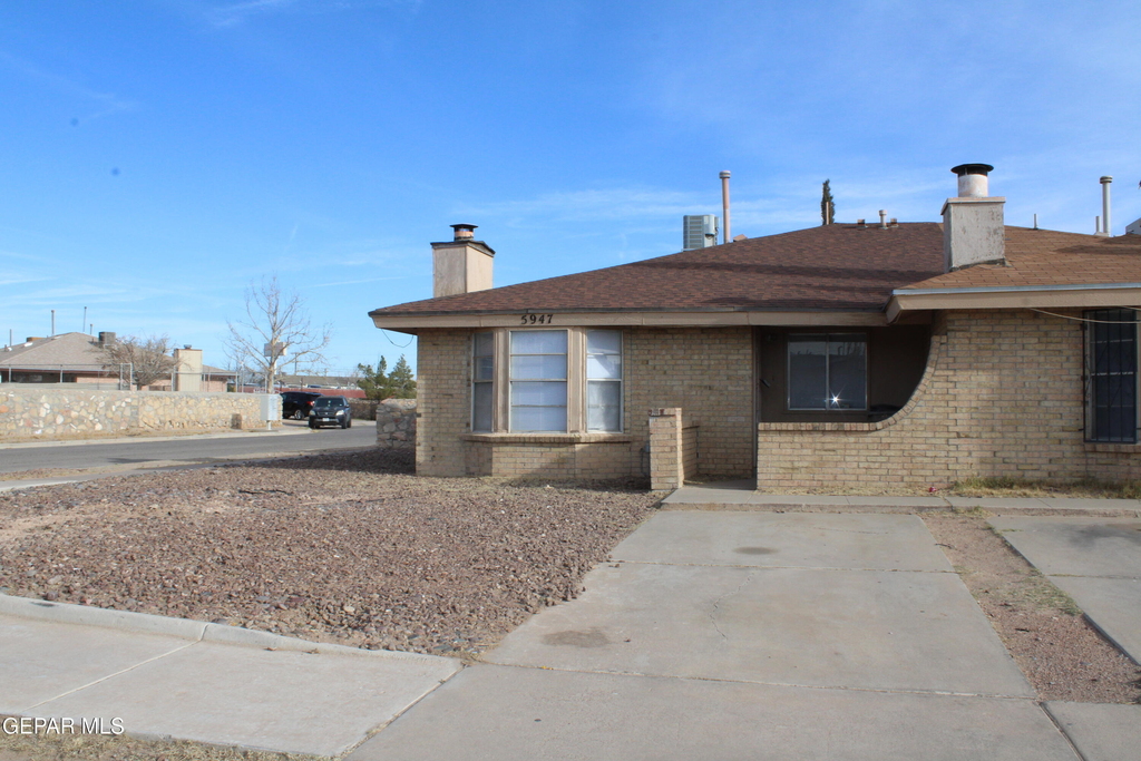5947 Deer Avenue - Photo 0
