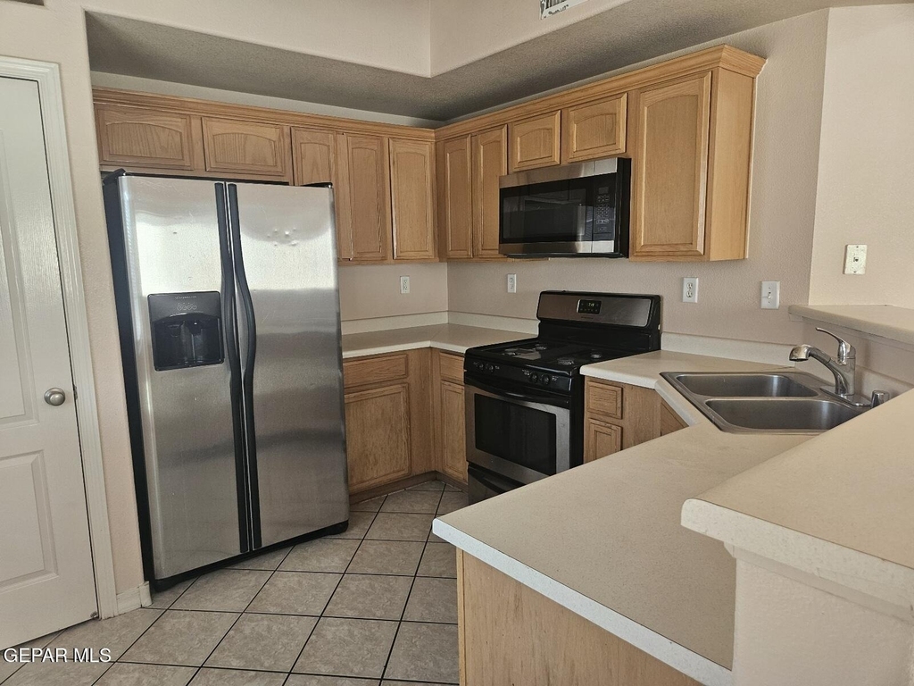 11708 Snow Cloud Court - Photo 5
