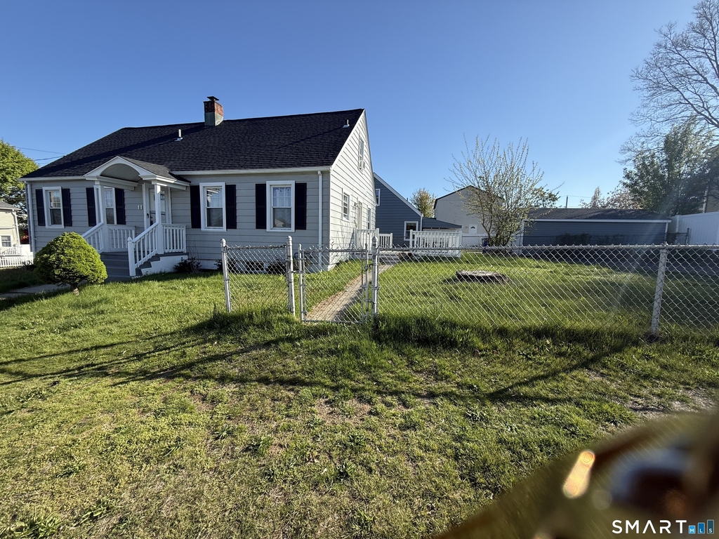11 Colony Street - Photo 2