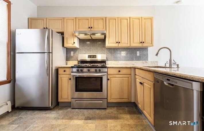 79 Atwater Street - Photo 3