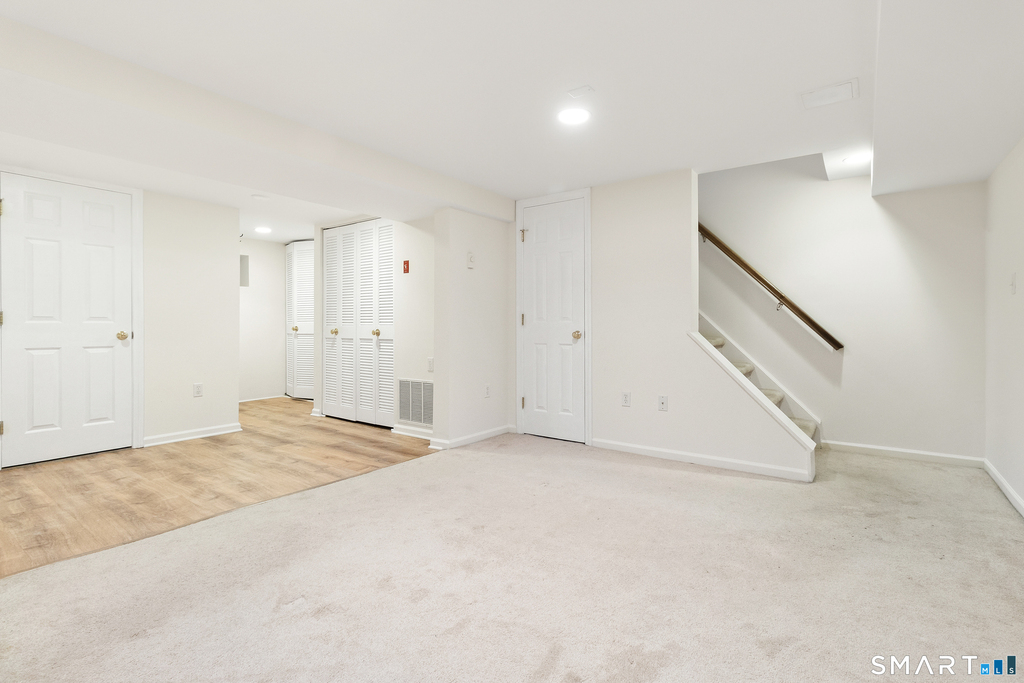 289 Bridge Street - Photo 13