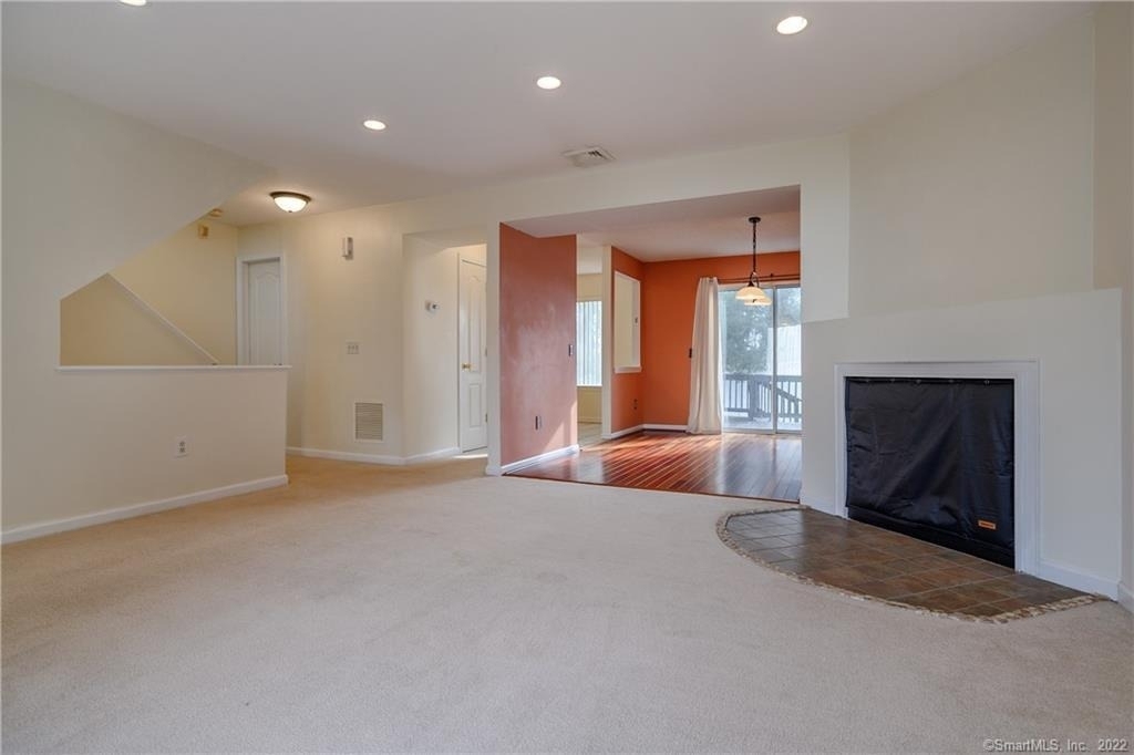 10 South Street - Photo 5