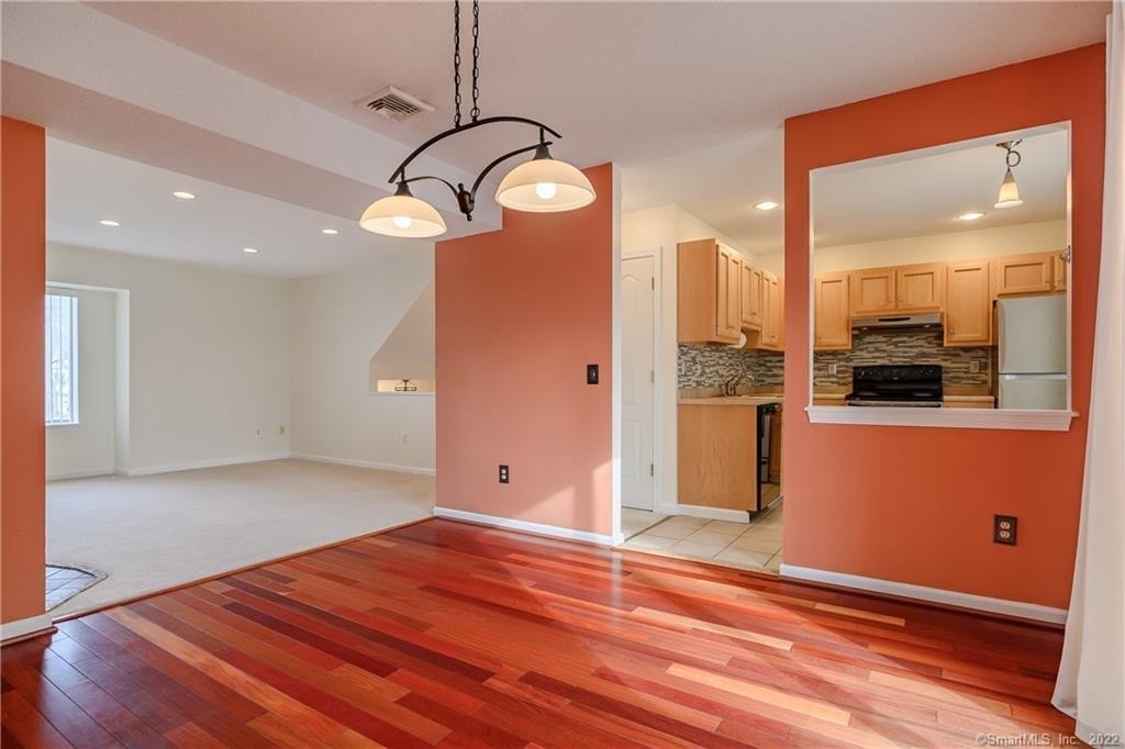 10 South Street - Photo 7