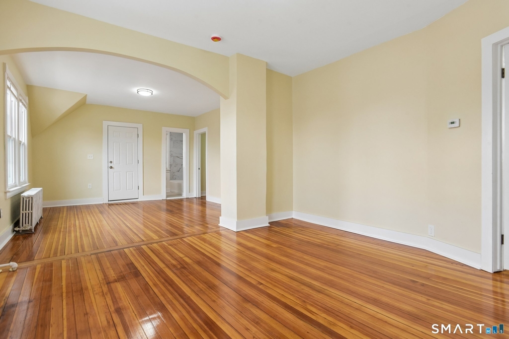 39 Grand Street - Photo 3