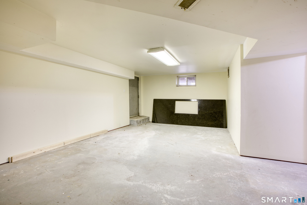 24 Hollow Wood Lane - Photo 16