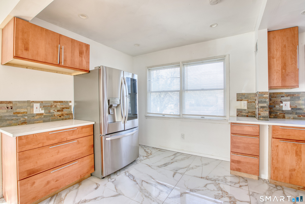24 Hollow Wood Lane - Photo 4