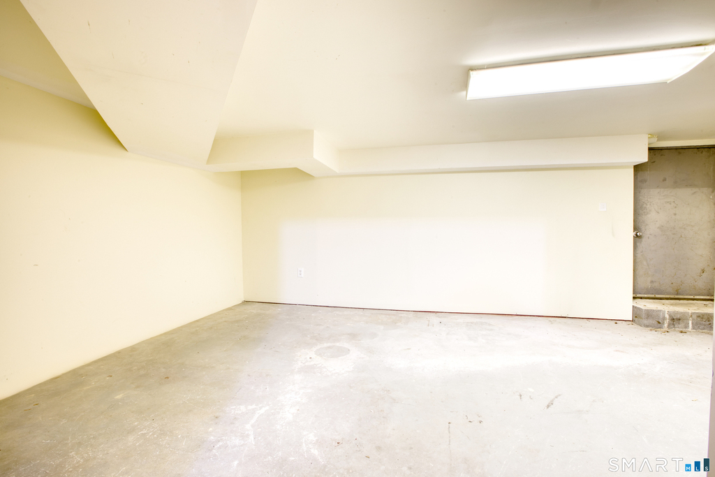 24 Hollow Wood Lane - Photo 15