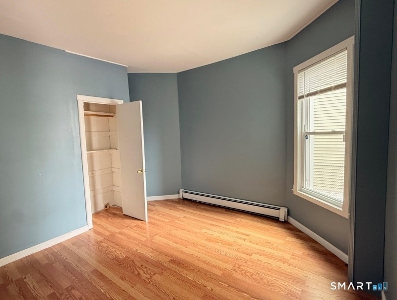 715 Noble Avenue - Photo 5