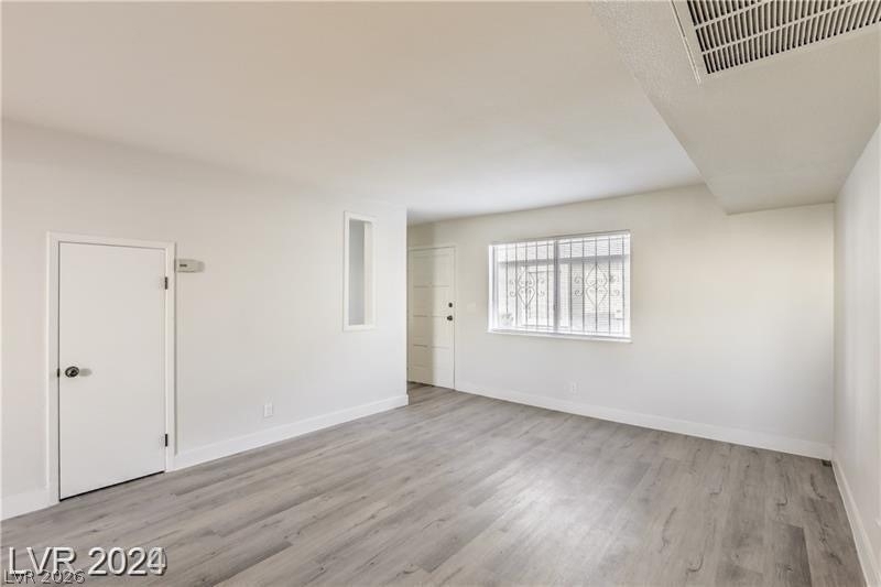 1436 N Jones Boulevard - Photo 7