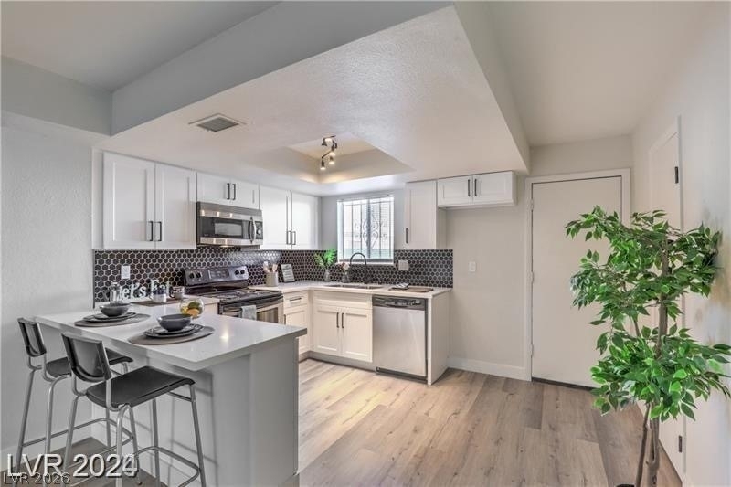 1436 N Jones Boulevard - Photo 1