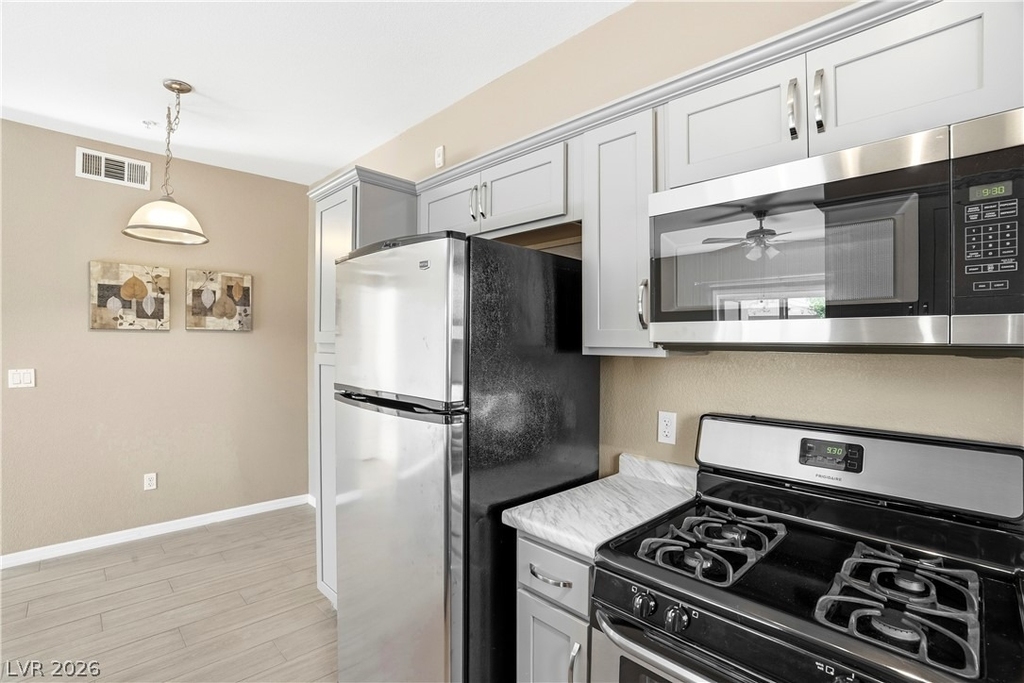 2291 W Horizon Ridge Parkway - Photo 7