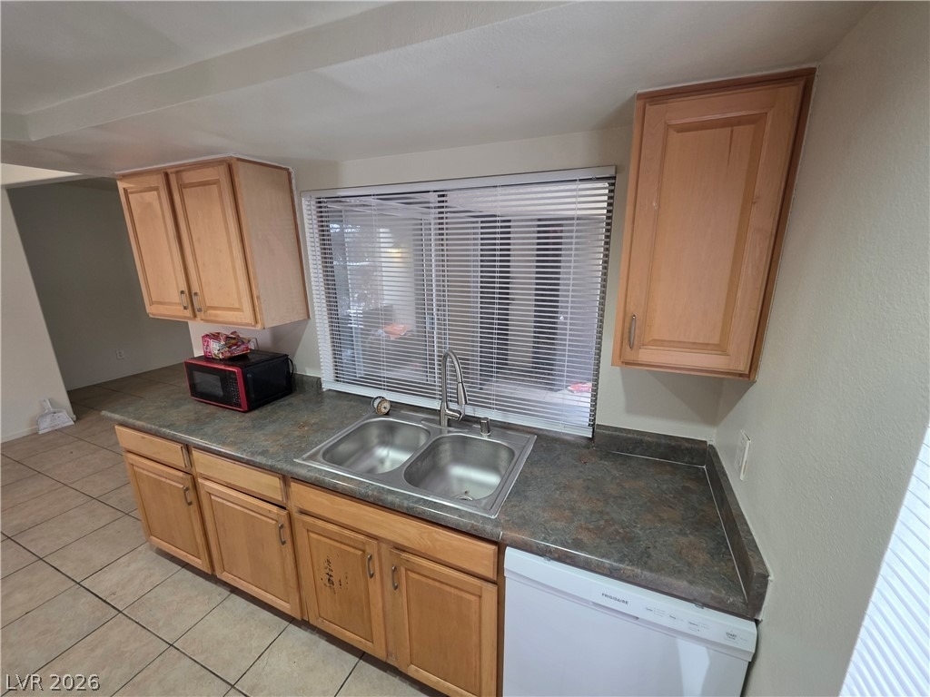 1440 Vegas Valley Drive - Photo 28