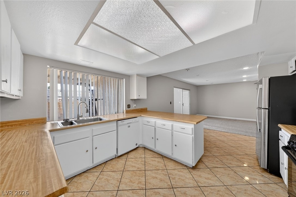 389 Summer Creek Court - Photo 9