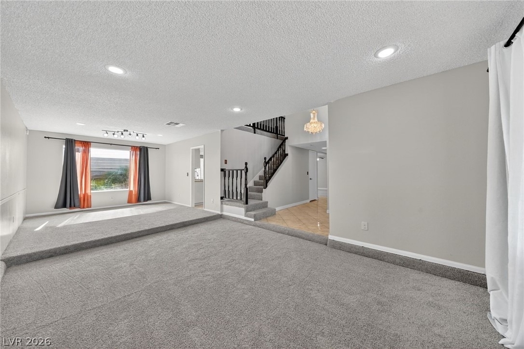 389 Summer Creek Court - Photo 5