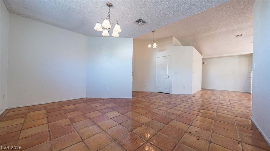 6357 Formula Way - Photo 4