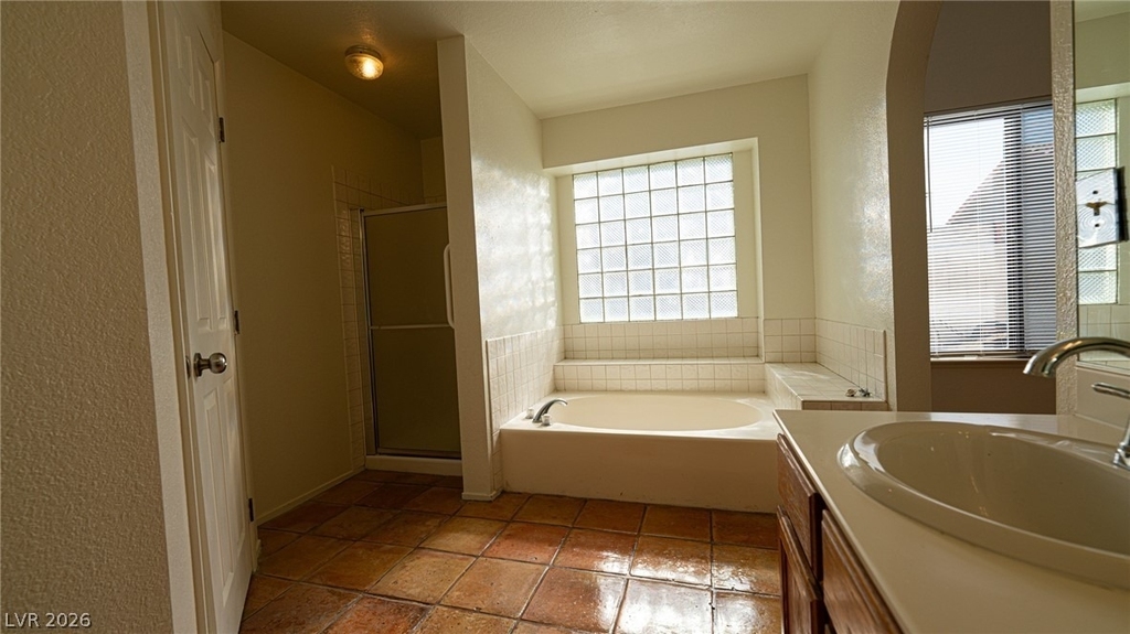 6357 Formula Way - Photo 24