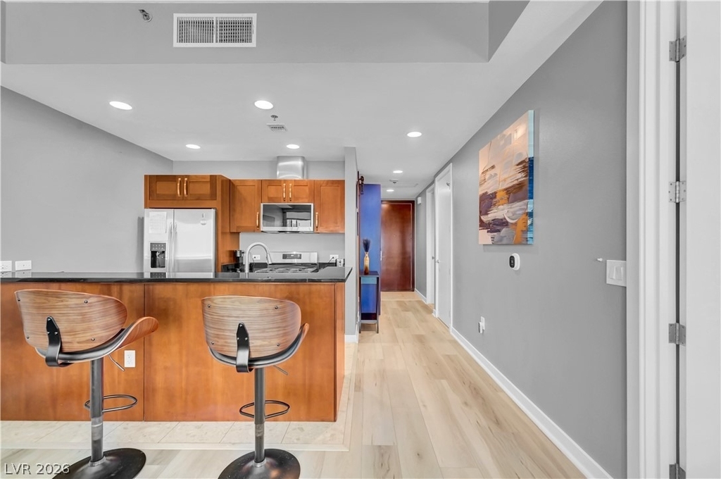 4525 Dean Martin Drive - Photo 5
