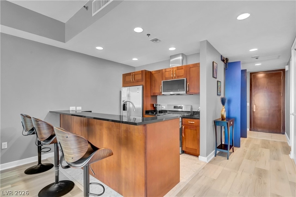 4525 Dean Martin Drive - Photo 6