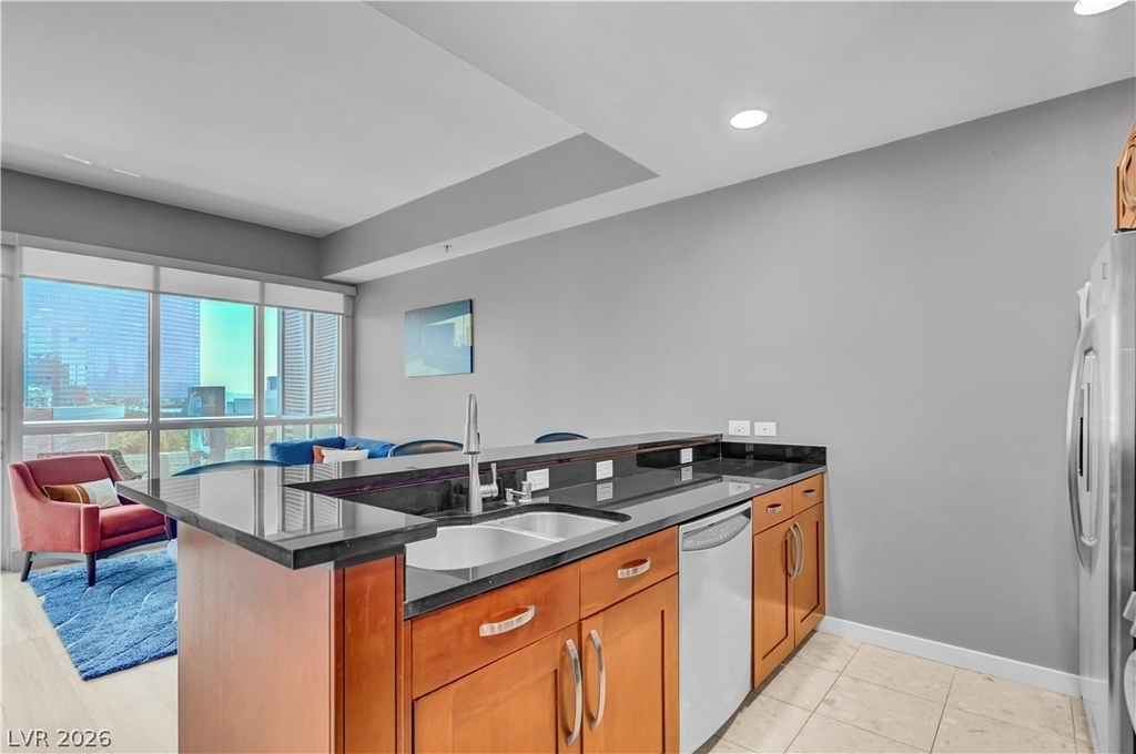 4525 Dean Martin Drive - Photo 9
