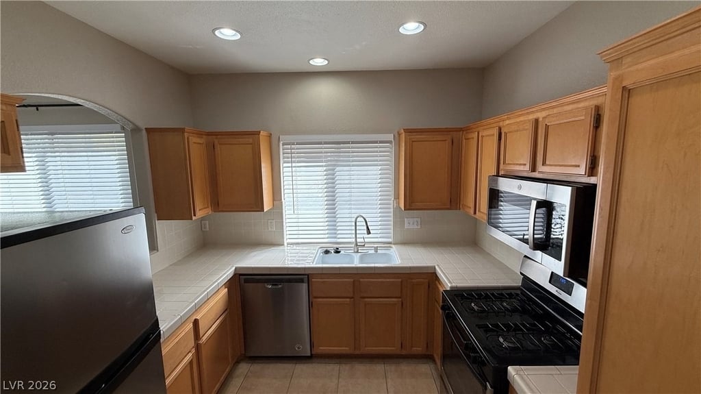 10024 Via Toro Avenue - Photo 11