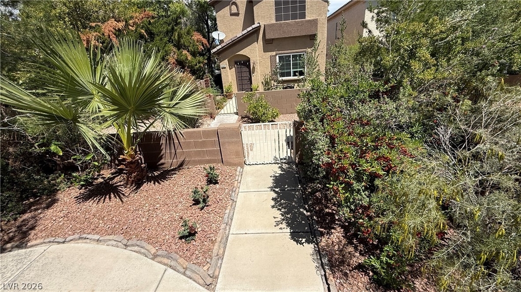 10024 Via Toro Avenue - Photo 9