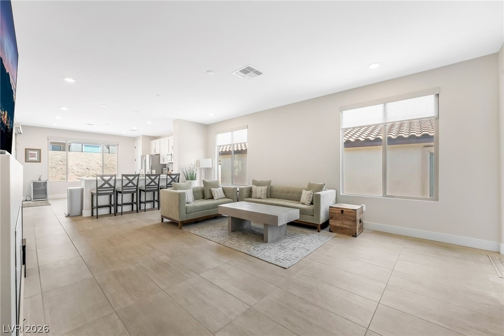 57 Lake Bluff Court - Photo 4