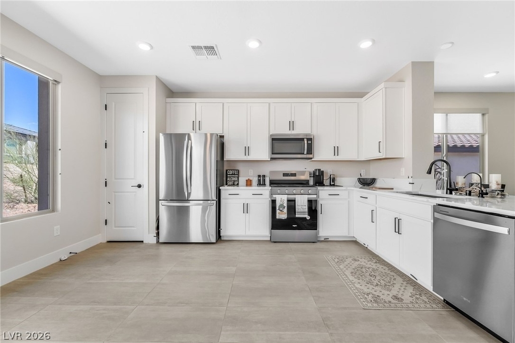 57 Lake Bluff Court - Photo 8