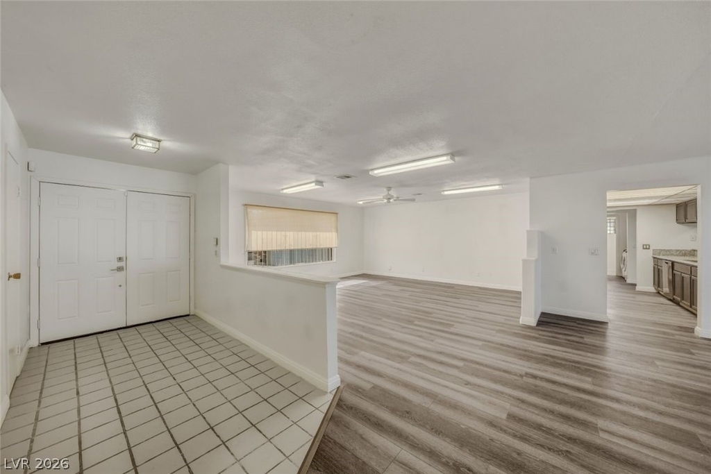 6760 W Oakey Boulevard - Photo 4