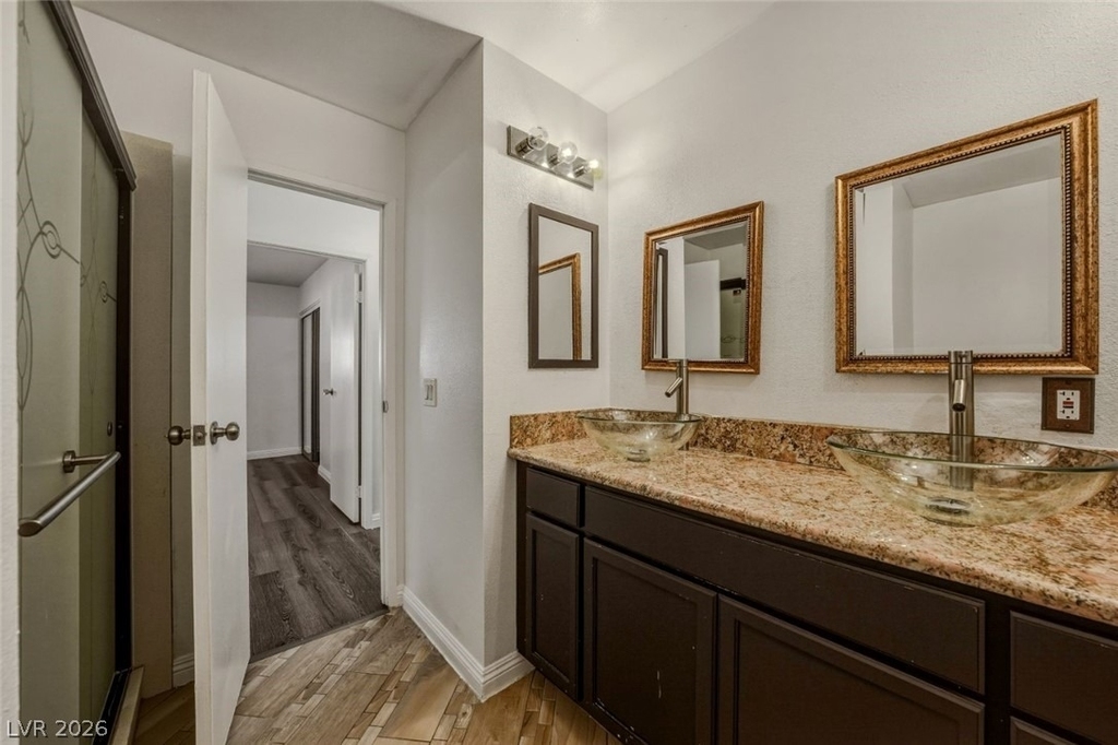 6760 W Oakey Boulevard - Photo 35