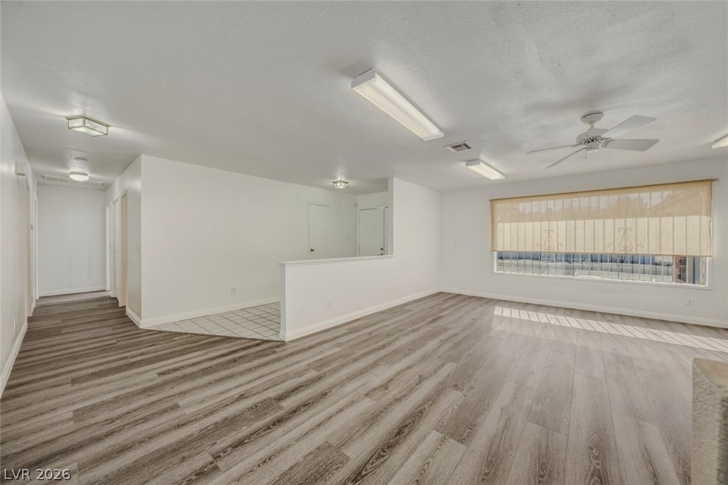 6760 W Oakey Boulevard - Photo 5