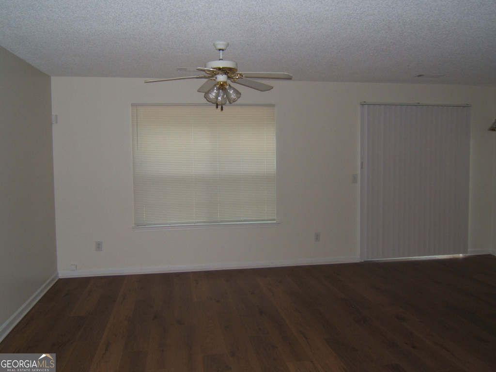 7202 Georges Way - Photo 17