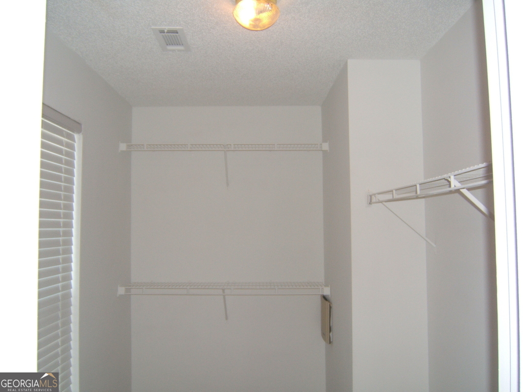 7202 Georges Way - Photo 6