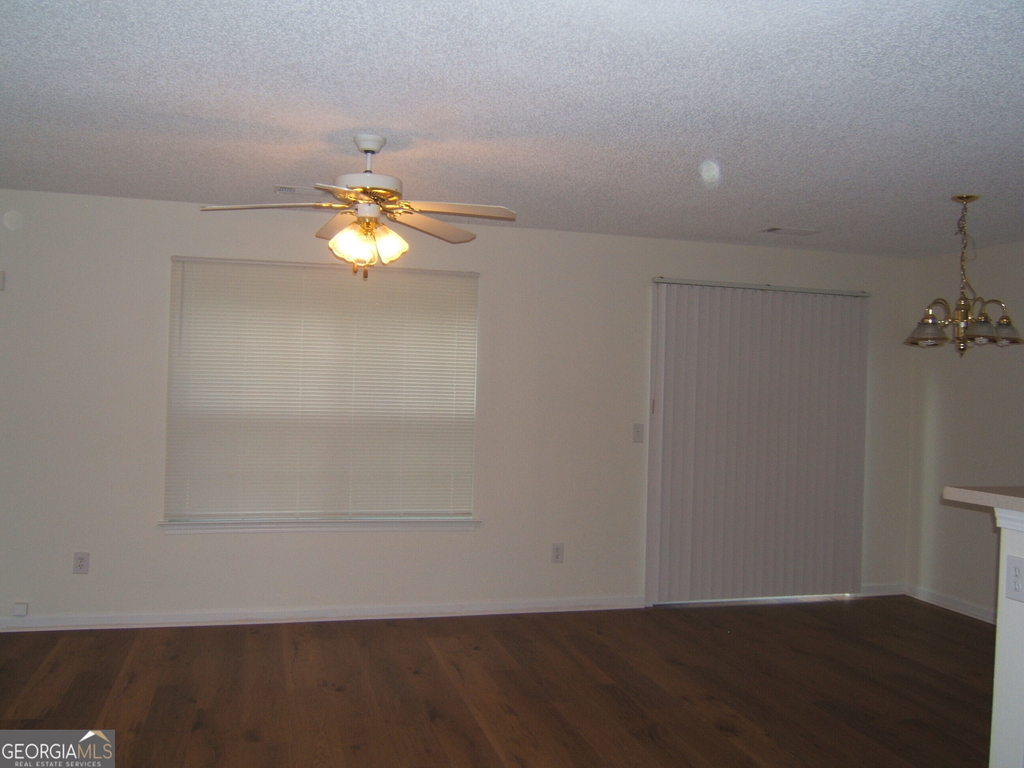 7202 Georges Way - Photo 15