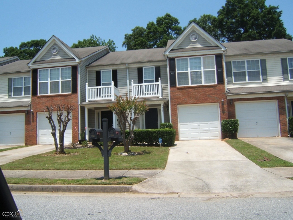 7202 Georges Way - Photo 1
