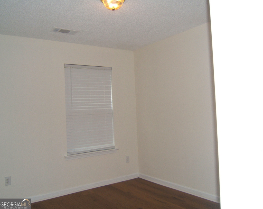 7202 Georges Way - Photo 9