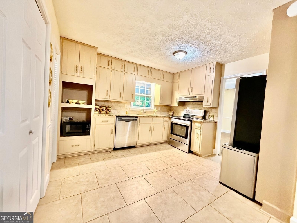 665 Arnold Road - Photo 10