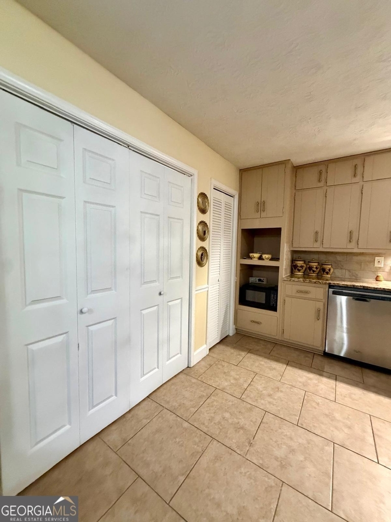 665 Arnold Road - Photo 35