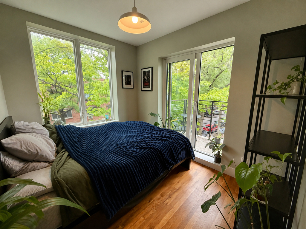 683 Chauncey St - Photo 0