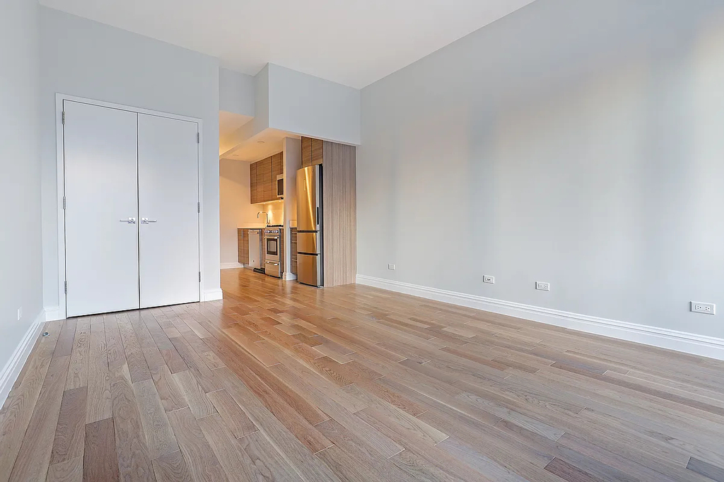 West 48th Street 7TH AVENUE - Photo 16