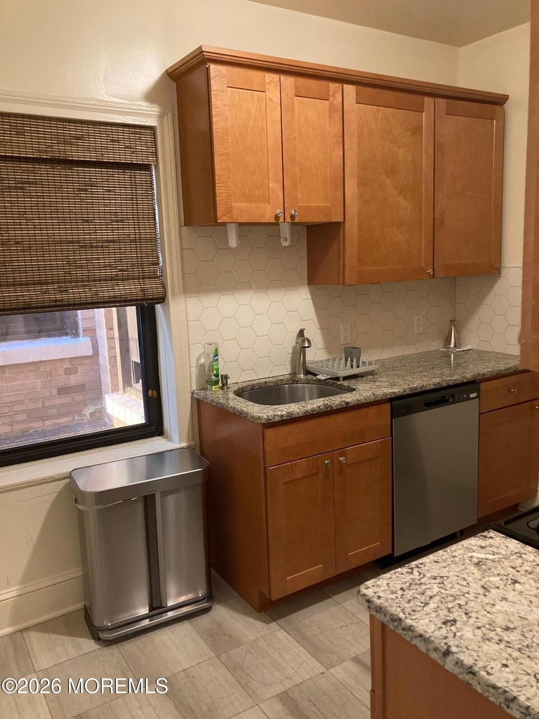 1700 Webb Street - Photo 15